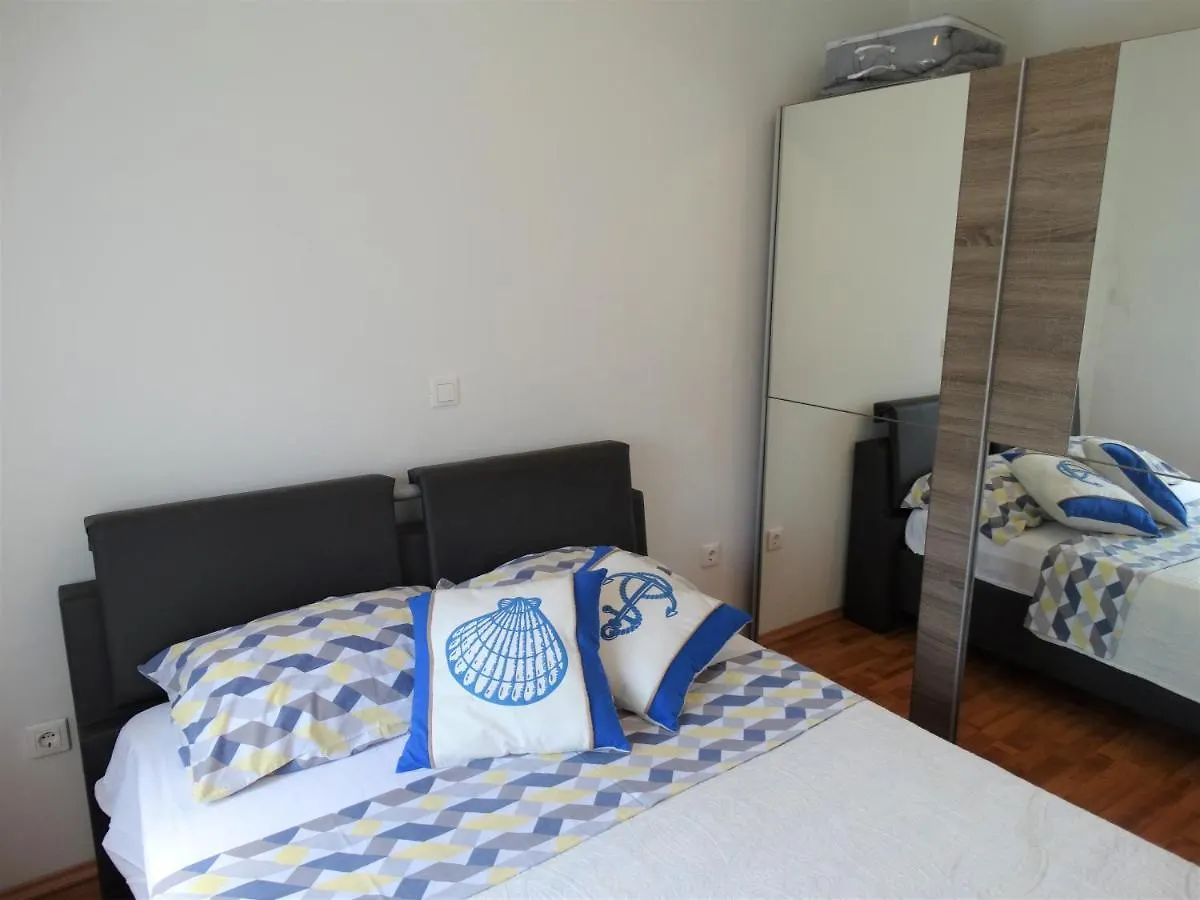 Apartment Apartman Crikvenica 30244 - Visnja Silver